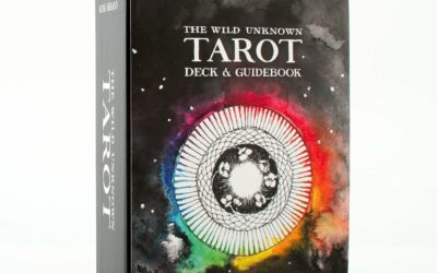 The Wild Unknown Tarot Deck and Guidebook (Official Keepsake Box Set)